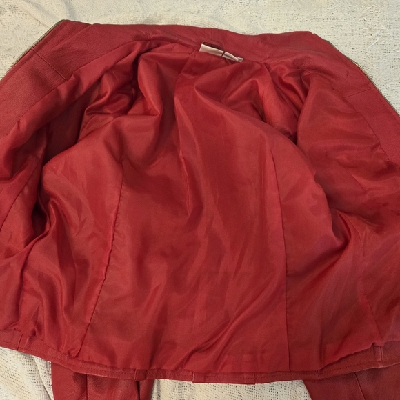 Red leather Biker jacket, slim12(8-10 fit). - Picture 6 of 11